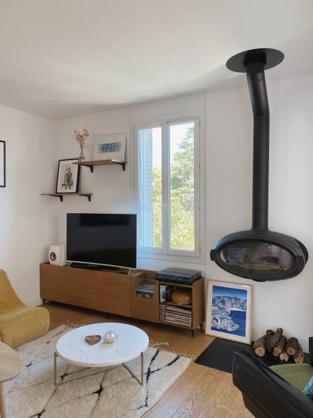 Réalisation d’un agencement complet de salon en chêne sur mesure à Vevey